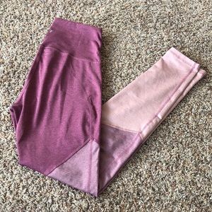 pink athletic leggings